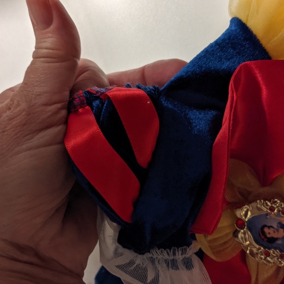 LIL' SNOW WHITE Dress Deluxe Costume Disney Little Princess 12-18m Halloween - Picture 10 of 11